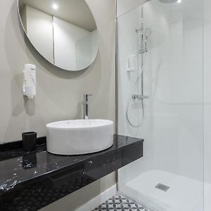 Uitgebreide Kamer met een Queen Size Bed